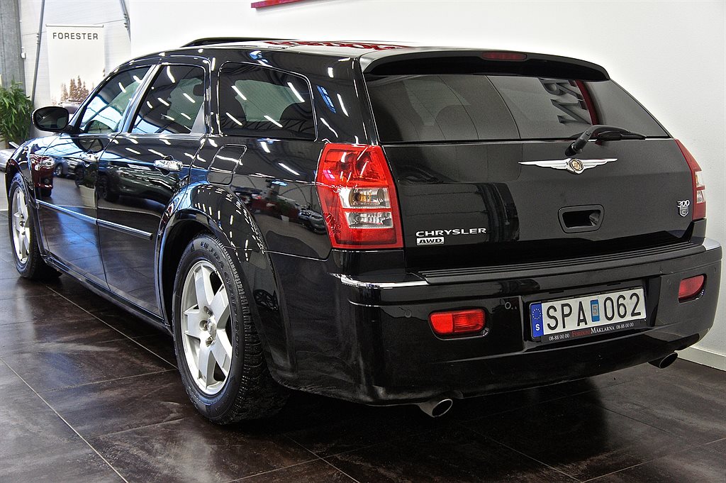 Chrysler 300C 5.7 AWD SÅLD! GRATTIS RAINER I SKOGÅS